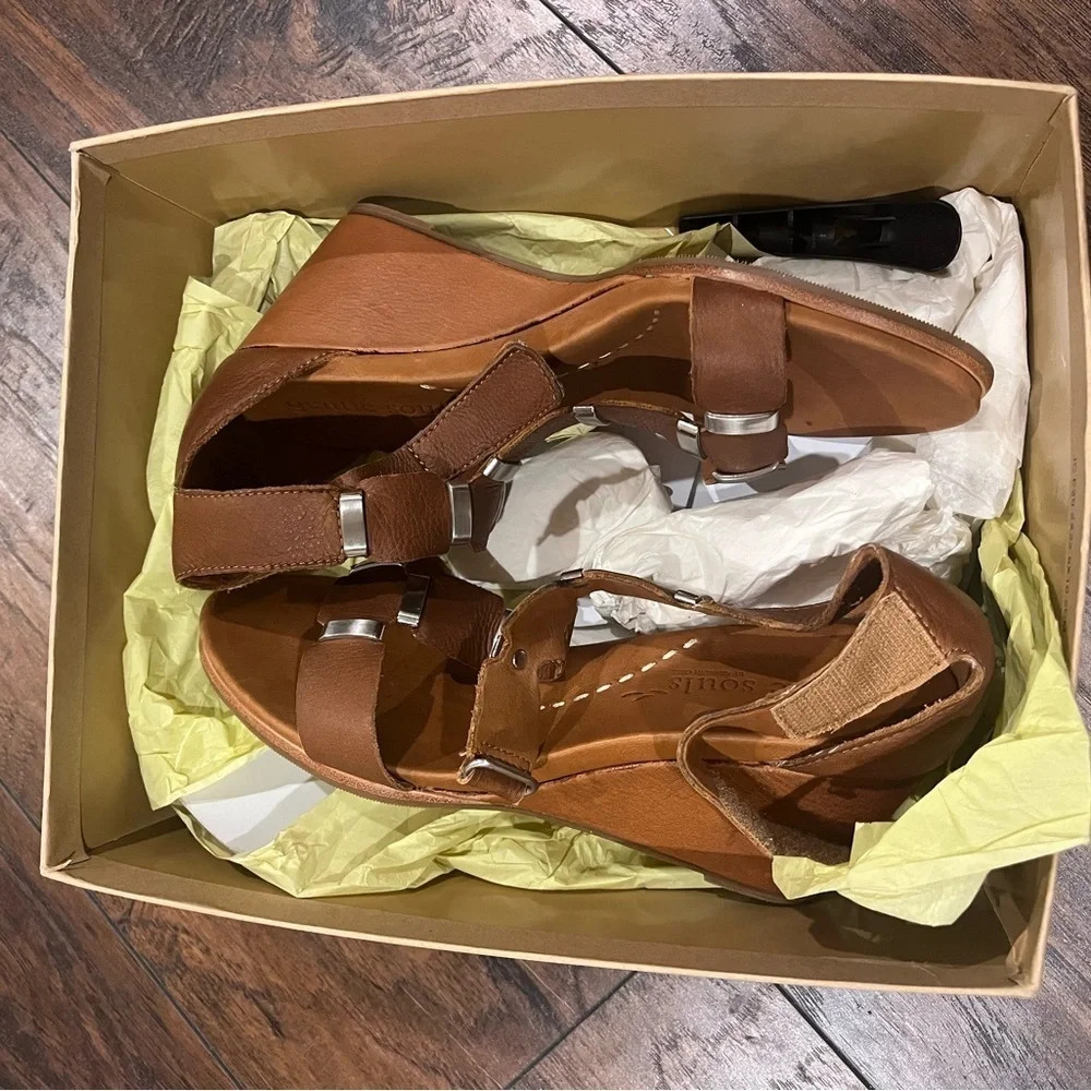 Kenneth Cole gentle Souls size 8.5 organic